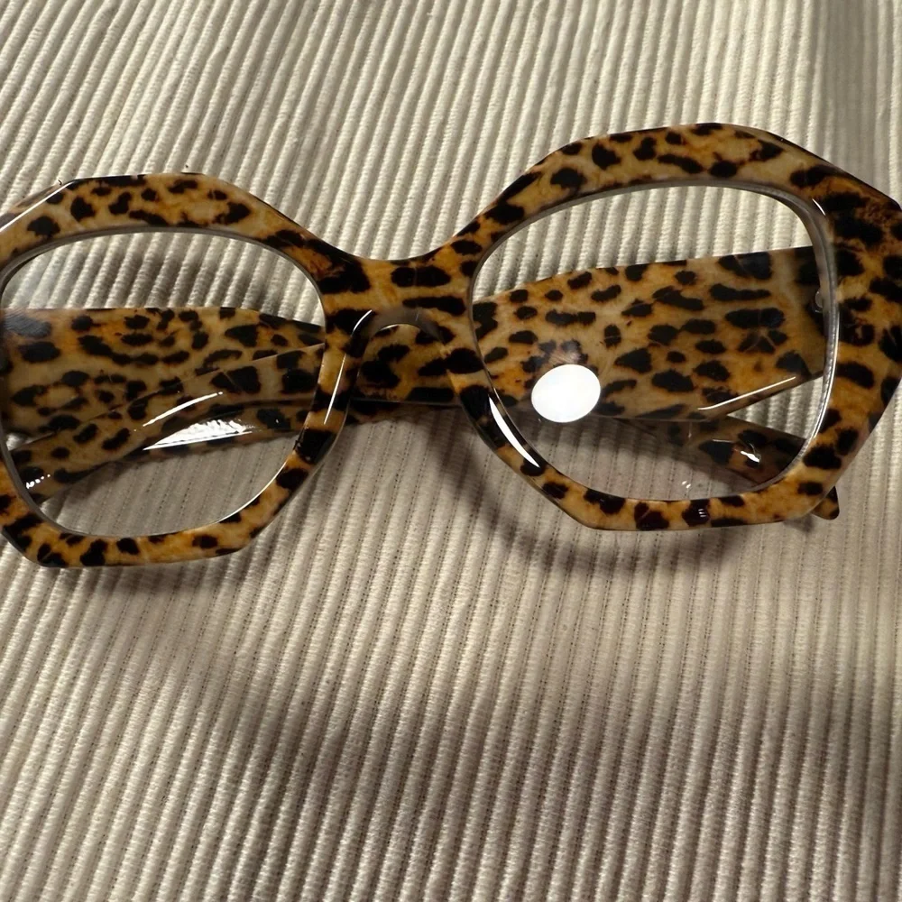 Leopard Print Oversized Glasses